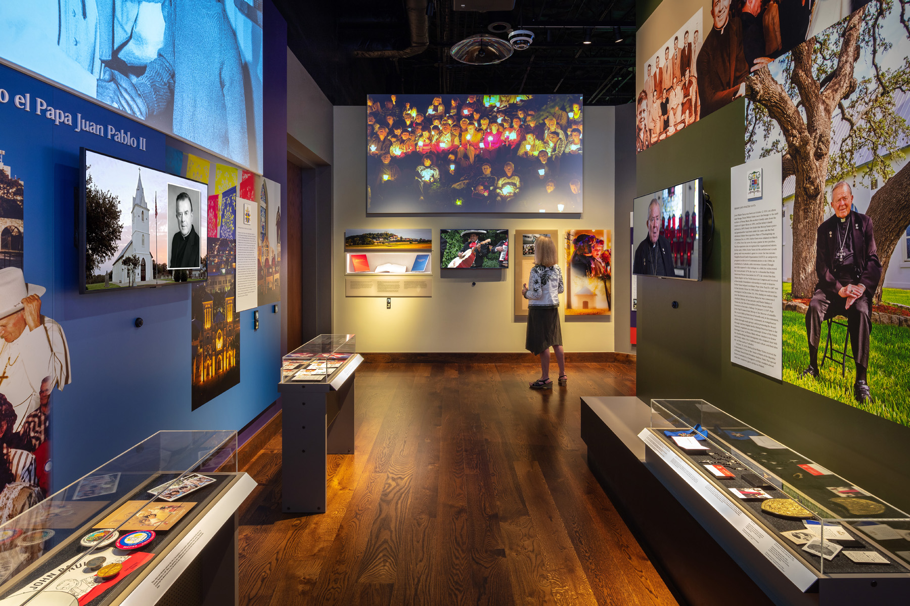 Polish Heritage Center interior